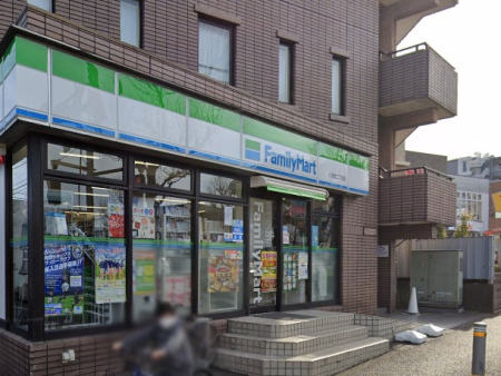 ���ӊ� �R���r�j 400m �t�@�~���[�}�[�g ���΍��񒚖ړX