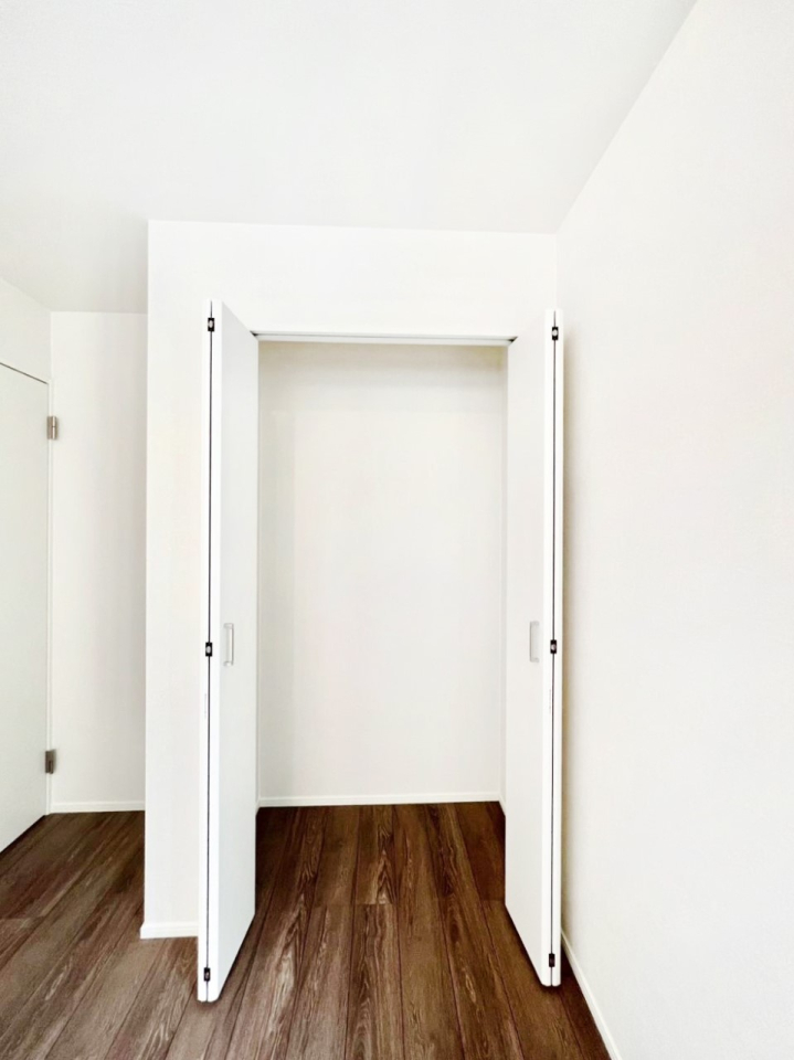 ���[ �����Ղ�̎��[�X�y�[�X�ŉ��K�ɕ�点���� 