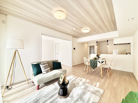 ���r���O �傫�ȑ����炽���Ղ�̗z���ƕ����������郊�r���O�_�C�j���O