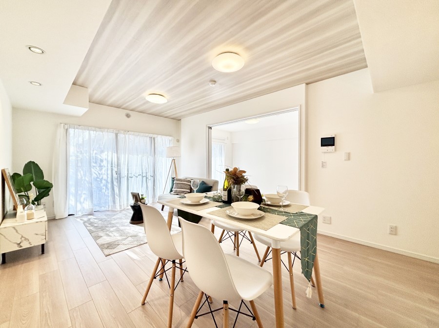 ���̑����� �Ƒ������R�ƏW�܂�e���̃X�y�[�X�ɂȂ肻��  