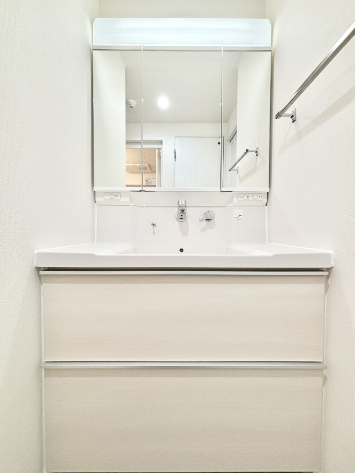 ���ʑ�E���ʏ� ���[�͂Ƌ@�\���ɗD�ꂽ���ʉ��ϑ�   