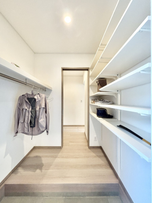 ���[ �����𒲐߂ł�����I�t���̃V���[�Y�C���N���[�N�B