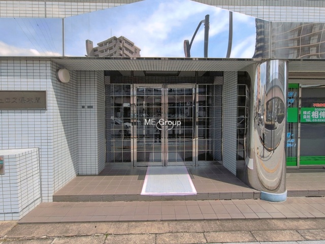 �G���g�����X -