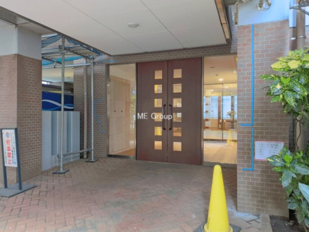 �G���g�����X -