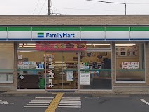 ���ӊ� �R���r�j 400m �t�@�~���[�}�[�g ����j���[�^�E���X