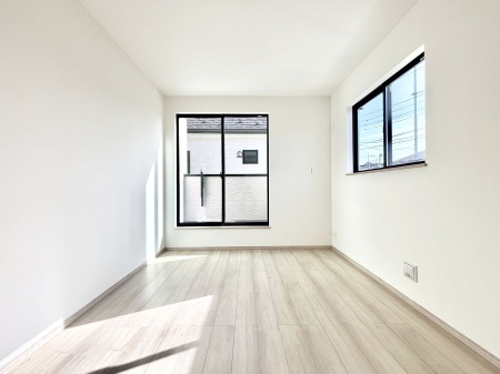 ���̑����� �o���R�j�[���J�������v���X���Ă����m��