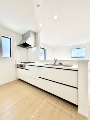 �L�b�`�� �������������I�ɁA�y�����I�V�X�e���L�b�`��  