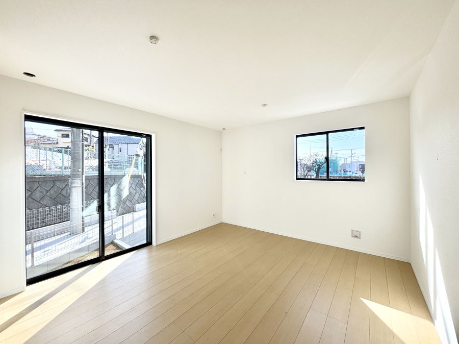 ���r���O �傫�ȑ����炽���Ղ�̗z���ƕ����������郊�r���O  