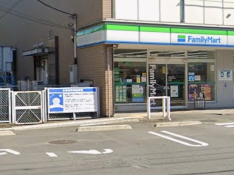 ���ӊ� �R���r�j 440m �t�@�~���[�}�[�g ���c�J���c�l���ړX