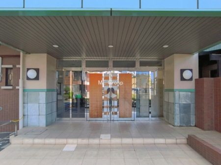 �G���g�����X -