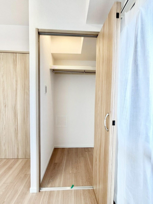 ���[ �m���N���[�[�b�g�B���s��������̂Ō���̈ߗނ�����������[�ł��܂��B