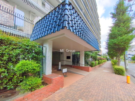 �G���g�����X -