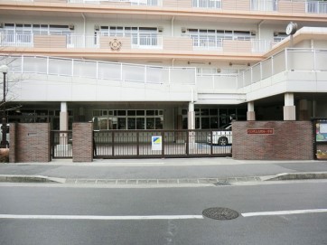 ���ӊ� ���w�Z 720m ����s�������쏬�w�Z