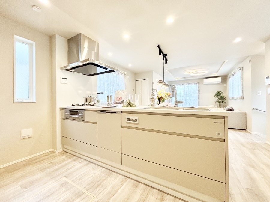 �L�b�`�� �������������I�ɁA�y�����I�V�X�e���L�b�`��