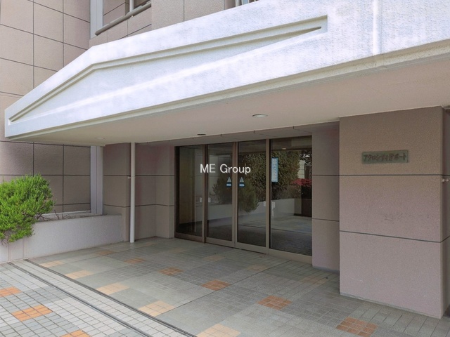 �G���g�����X -