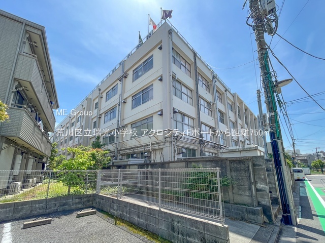 ���ӊ� ���w�Z 750m �r��旧�������w�Z