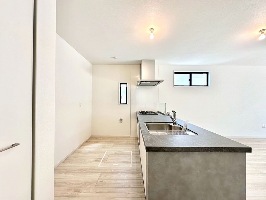 �L�b�`�� ��Ƃ肠��L�b�`���ł͂��Ƒ��Ɗy�������������ł��܂��B