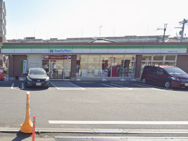 ���ӊ� �R���r�j 330m �t�@�~���[�}�[�g�a�����q�O���ړX