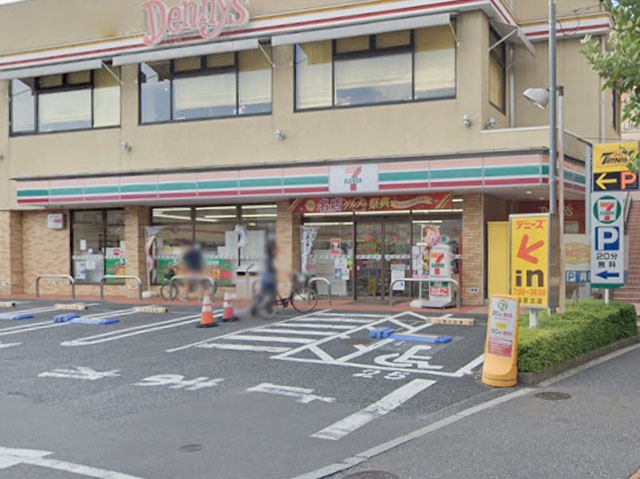 ���ӊ� �R���r�j 100m �Z�u��-�C���u�������k�T���ړX