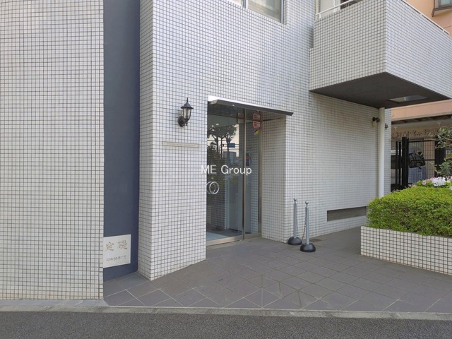 �G���g�����X -