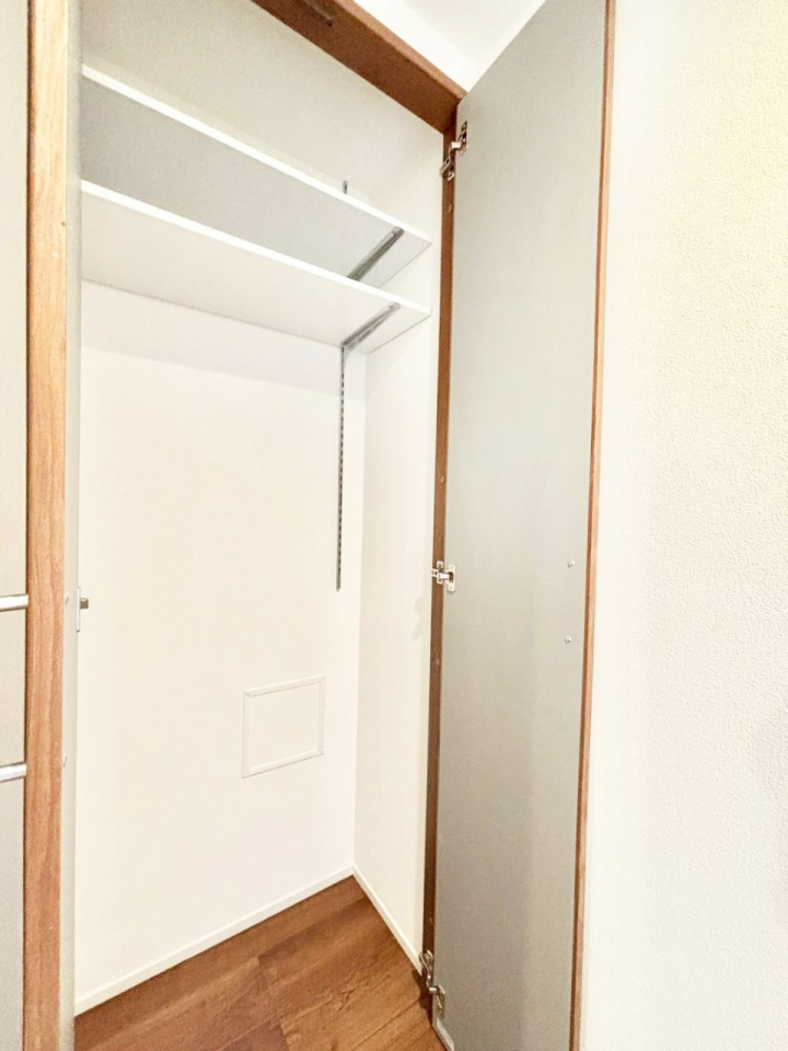 ���̑����� �L�����[�B�|�������G�߂̏��������[���邱�Ƃ��ł��܂��B