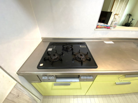 �L�b�`�� �J�E���^�[�z���ɂ��b�������Ȃ��疈���̂������������Ɗy����