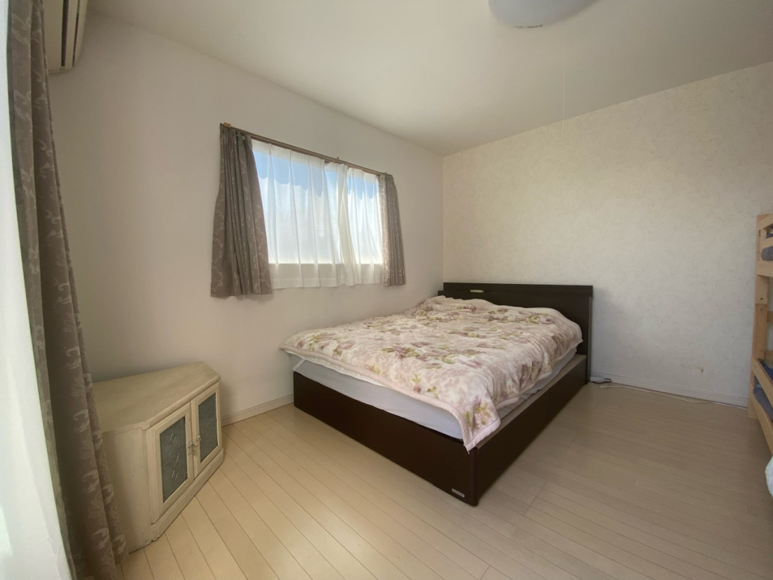 �Q�� �؂̉����肪�₳�����t���[�����O�͈��炬�������炷�Z���