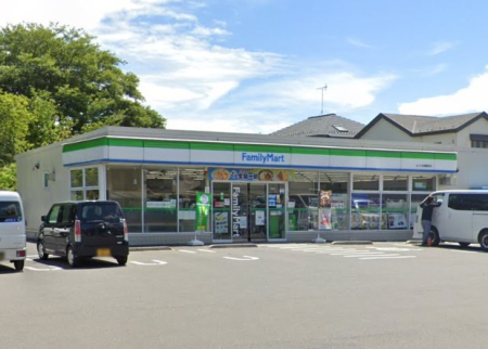 ���ӊ� �R���r�j 600m �t�@�~���[�}�[�g �������ܖx�蒬�X