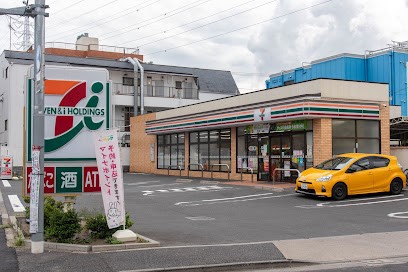 ���ӊ� �R���r�j 200m �Z�u��-�C���u�� �����ԕۓ�X