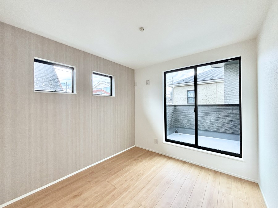 �Q�� ���邢�o���R�j�[�T�C�h�ɗm����ݒu�B�ڊo�߂̗ǂ��Q���ɁB 