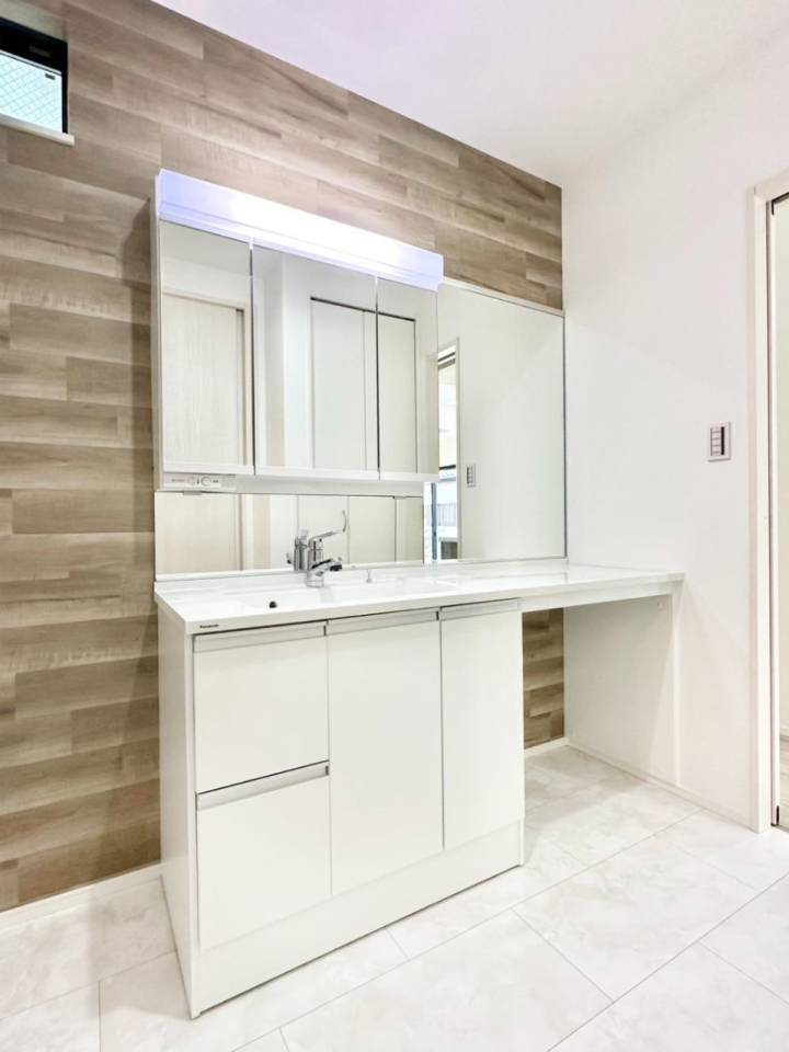 ���ʑ�E���ʏ� �O�ʋ��L���r�l�b�g�E�V�����[�t�����ʉ��ϑ�ŖZ�������̐g�x�x���X���[�Y�ɁI