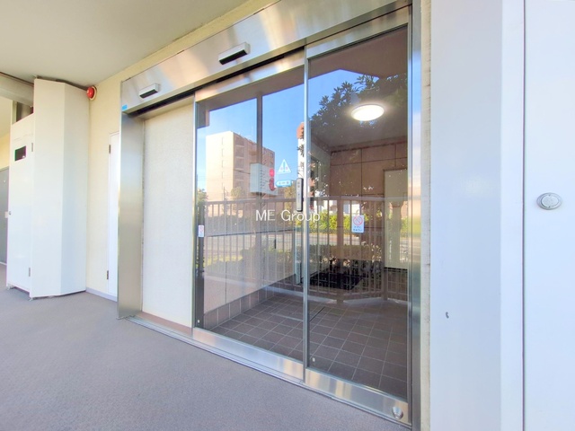 �G���g�����X -