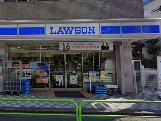 ���ӊ� �R���r�j 251m ���[�\�� ���n�����꒚�ړX