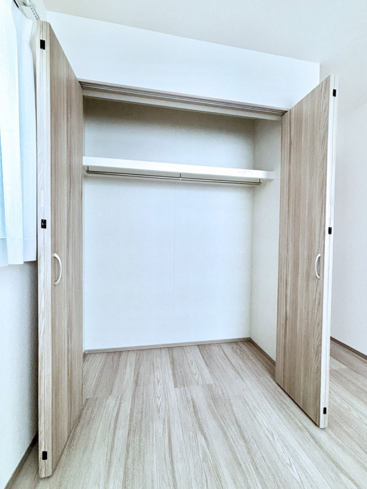 ���[ �����Ղ�̎��[�X�y�[�X�ŉ��K�ɕ�点���� 