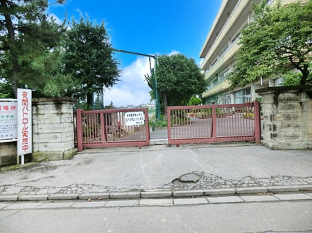 ���ӊ� ���w�Z 640m �u�؎s���@�����w�Z