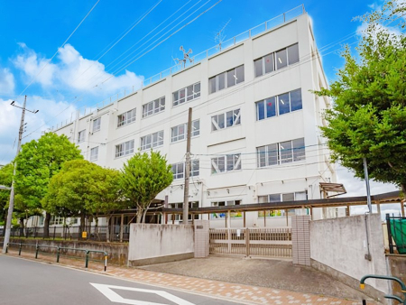 ���ӊ� ���w�Z 300m �����旧�C�����w�Z