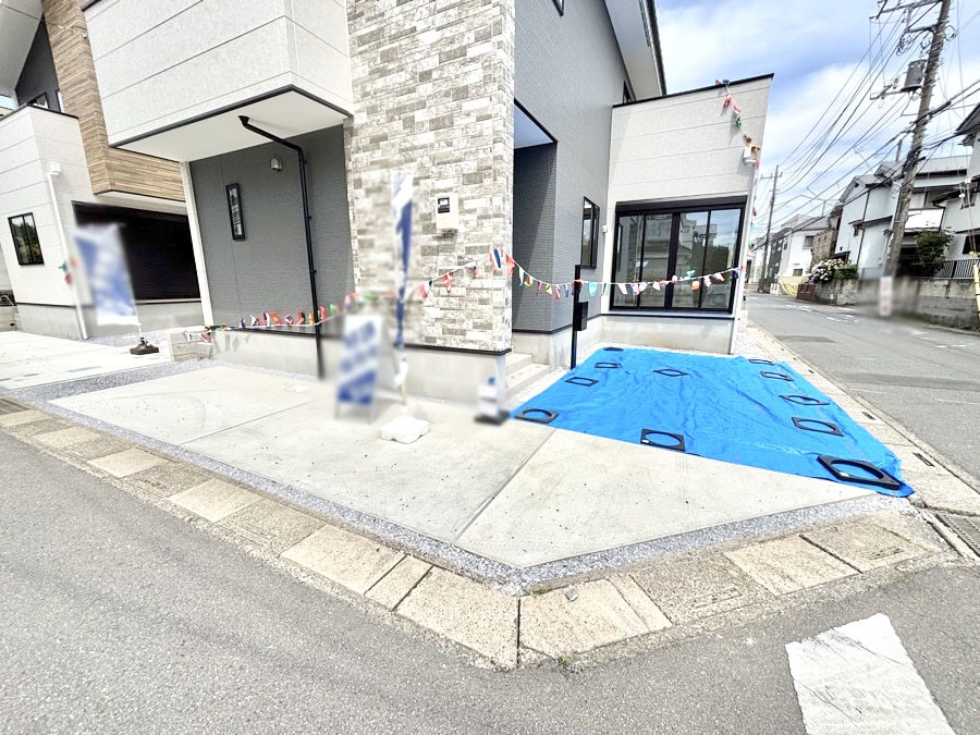  �����Ɍ������Ȃ����ԃX�y�[�X�B