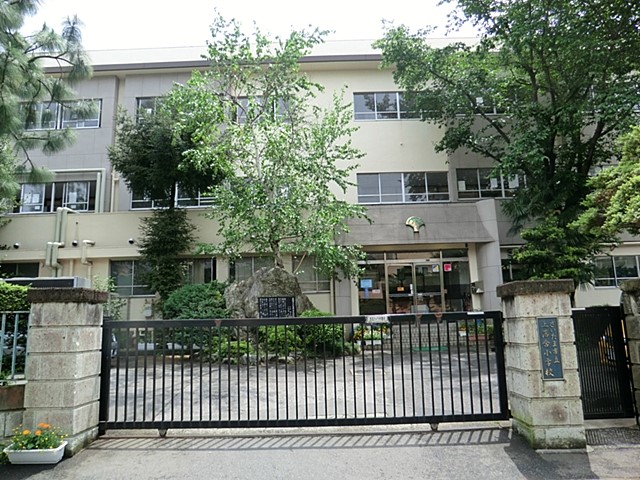 ���ӊ� ���w�Z 280m �������܎s���㗎�����w�Z