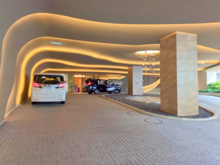 �G���g�����X -
