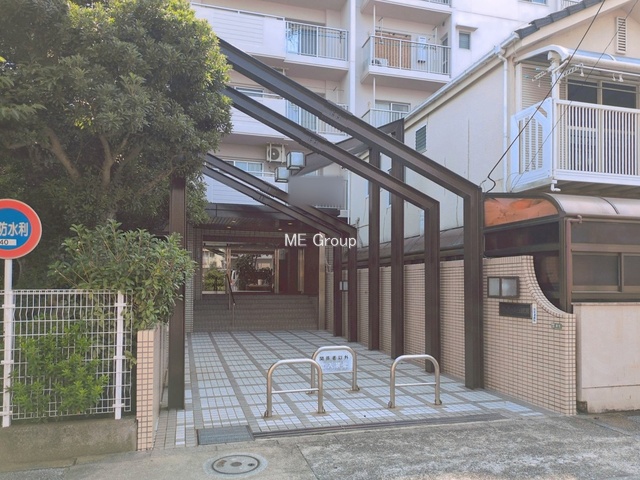 �G���g�����X -