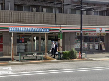 ���ӊ� �R���r�j 200m �Z�u��-�C���u�� �r��O�m�։w���X