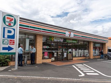 ���ӊ� �R���r�j 300m �Z�u��-�C���u�� ������J�c�X