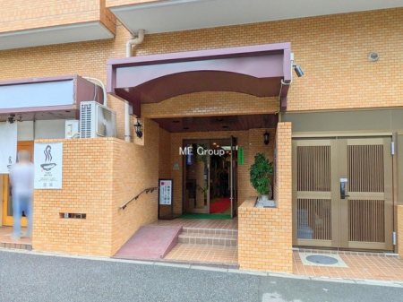 �G���g�����X -