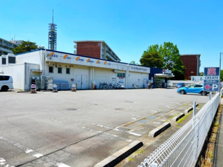 ���ӊ� �h���b�O�X�g�A 150m �N���G�C�g�r�c �c�������X