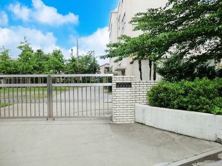 ���ӊ� ���w�Z 480m �����旧�䒆�w�Z