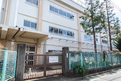 ���ӊ� ���w�Z 640m �����旧�����掵���w�Z