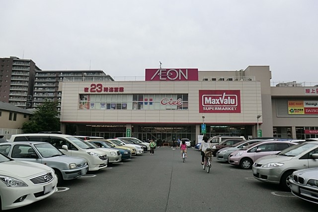 ���ӊ� �V���b�s���O�Z���^�[ 1400m �C�I���^�E���c���ŋv��