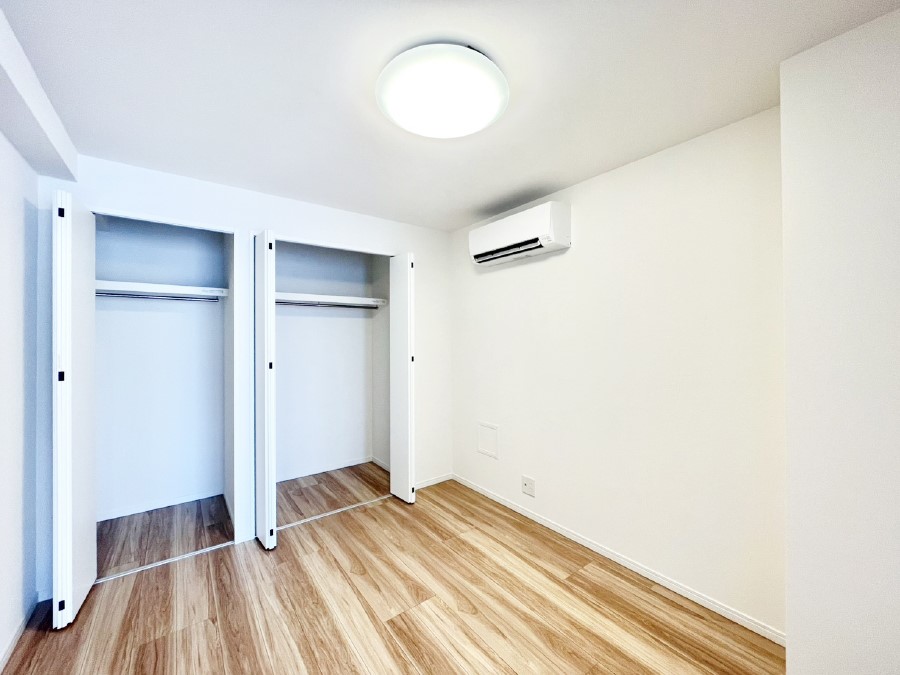 �q������ ���q���܂̂������Ƃ��Ă��I�ߗނ̐������ڂɕ֗��ȃN���[�[�b�g�t���̗m���B