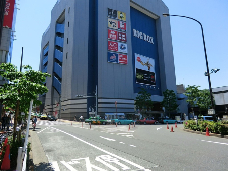 ���ӊ� �V���b�s���O�Z���^�[ 750m BIGBOX���c�n��