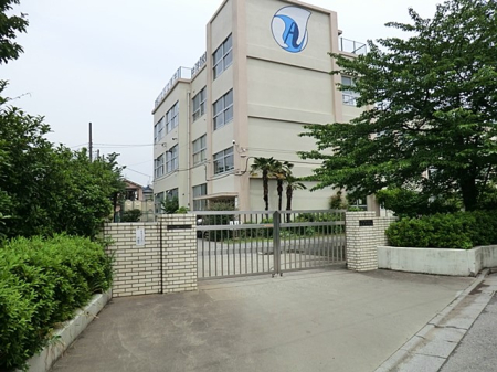 ���ӊ� ���w�Z 780m �����旧�䒆�w�Z